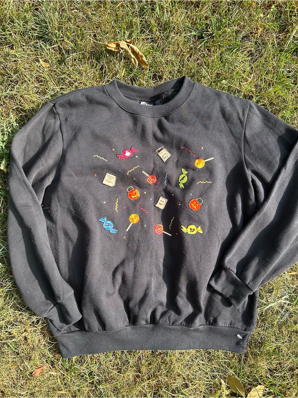 Vintage Holiday Editions Candy-Print Crewneck Sweater🍬